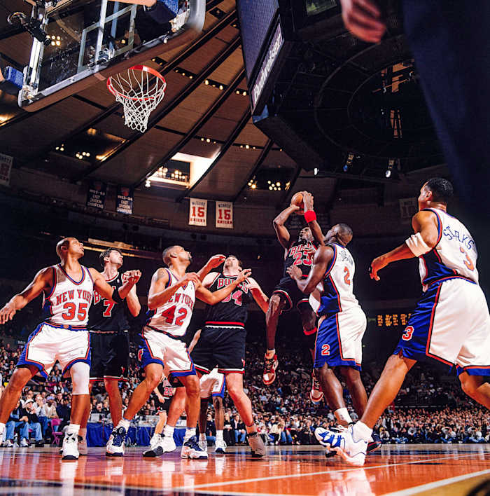 The Knicks were no obstacle to Jordan's 1997-98 Bulls, who swept N.Y. in the regular season.